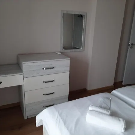 Apartment Deluxe 5