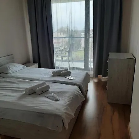 Deluxe 5 Apartment